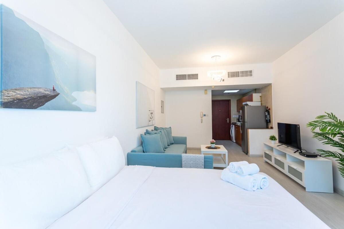 Upgraded L Stunning In Marina Sleeps 4 *