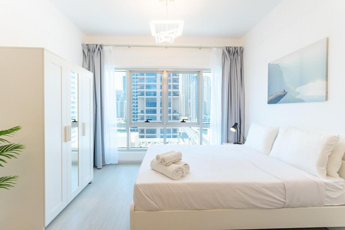Upgraded L Stunning In Marina Sleeps 4 Apartment