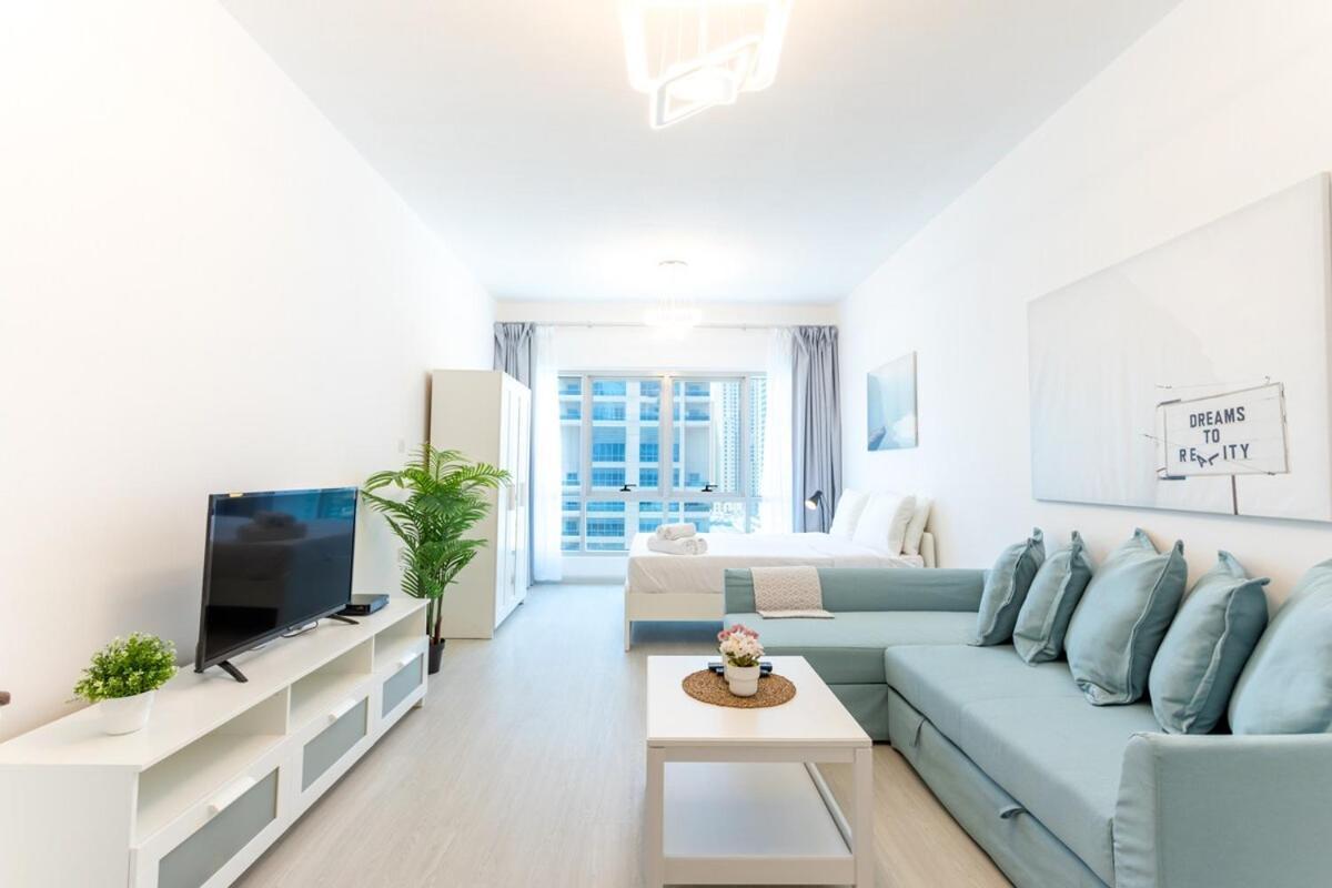 Upgraded L Stunning In Marina Sleeps 4 *